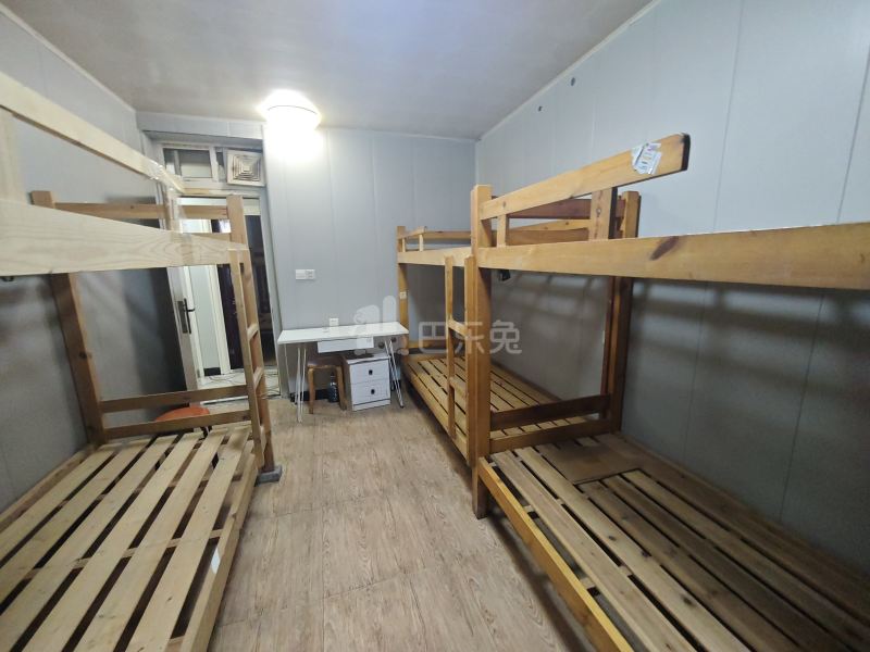 鞍山五村11621227卧室图2