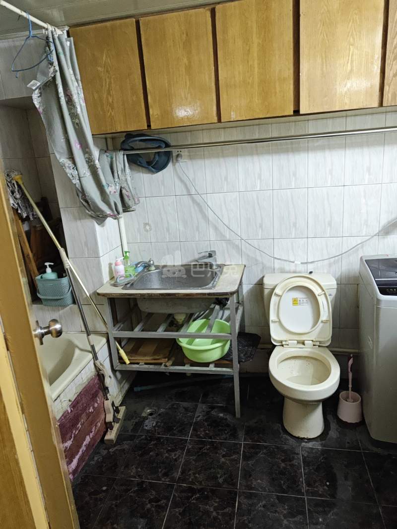 龙呈家园11643299卫生间图8