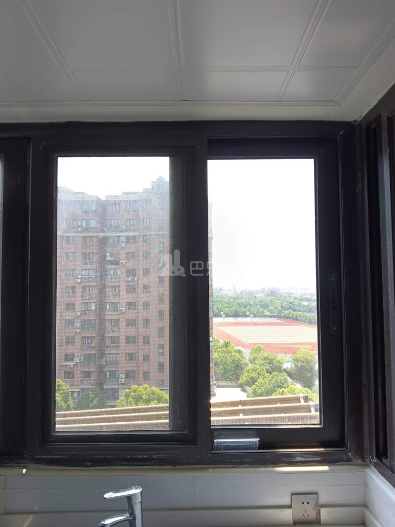 共康雅苑三期11648033卧室窗户图7