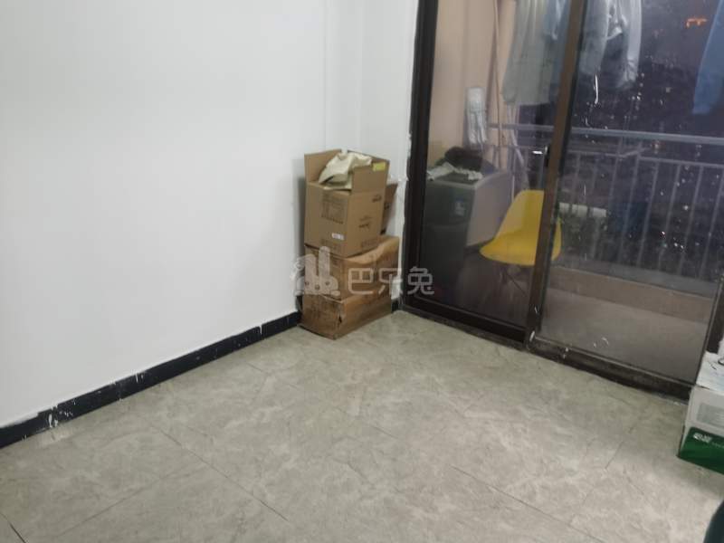 鑫苑世家11663725客厅图5