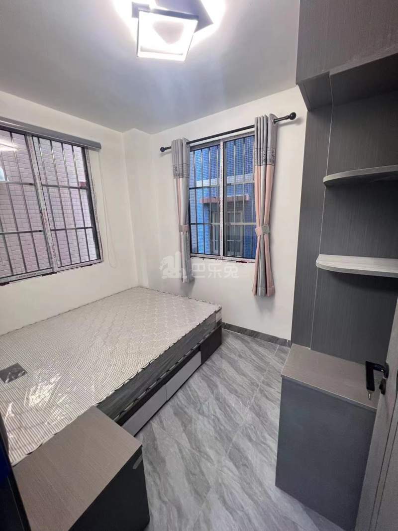 红星亭岗西二街21号11672036卧室图0