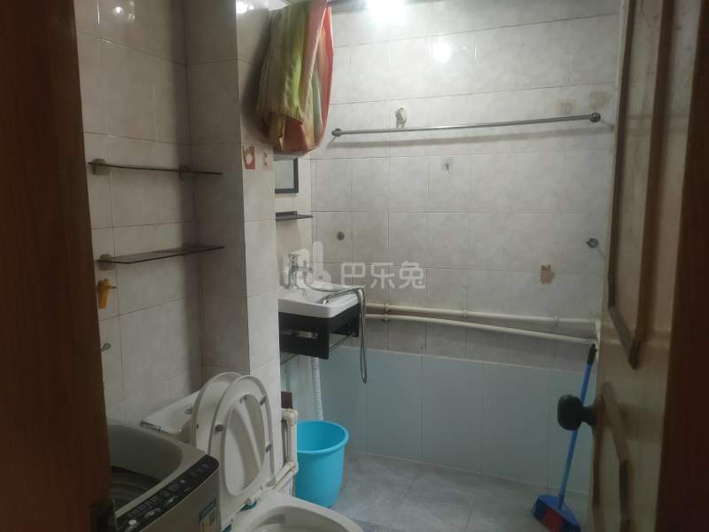 汇成苑四村11677807卫生间图8