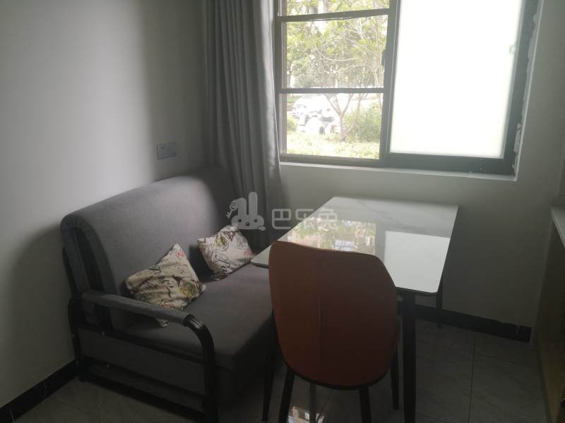 景华新苑11682597客厅图4