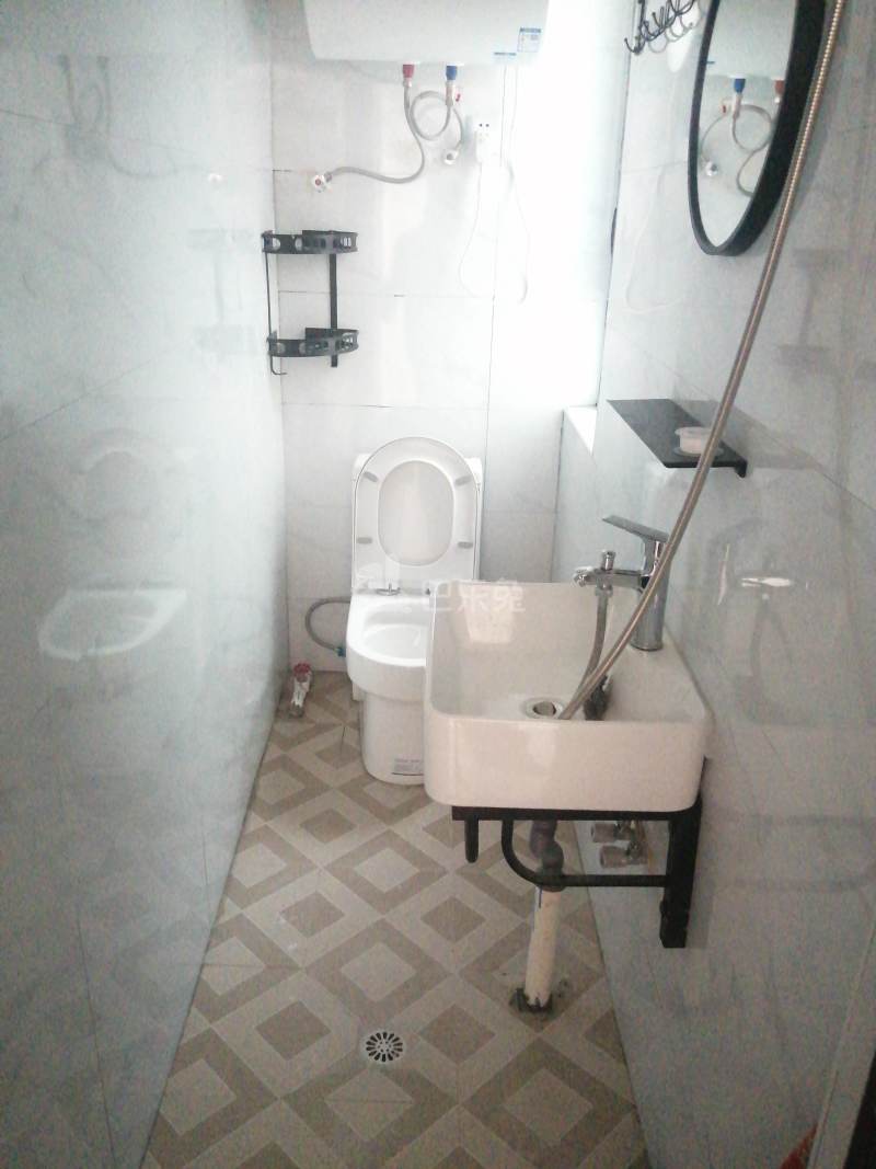 景华新苑11682597卫生间图8