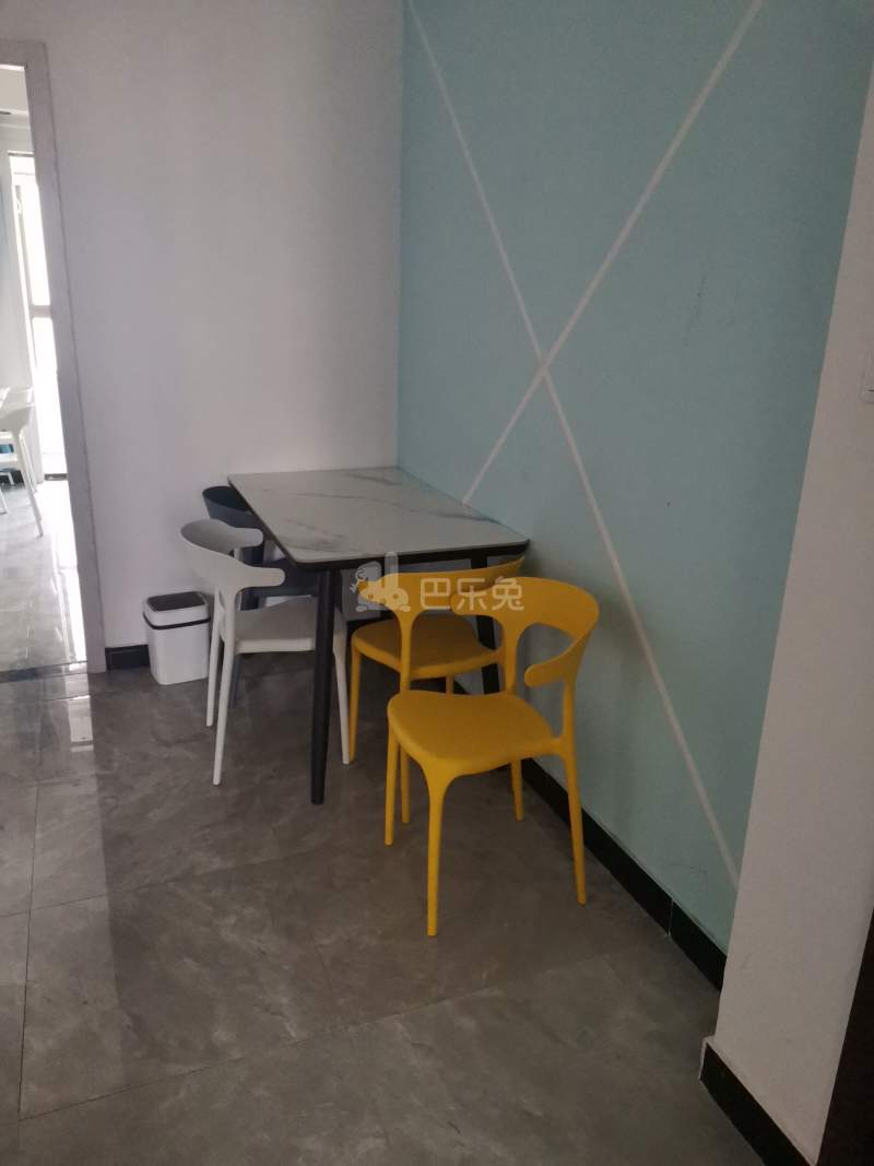 池上锦苑11702480客厅图4