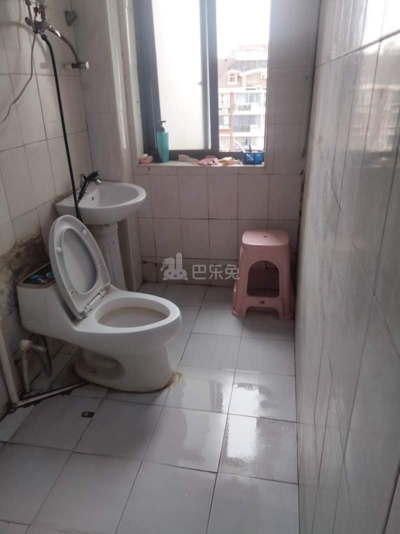 金桥新城金舍苑10375394卫生间图10