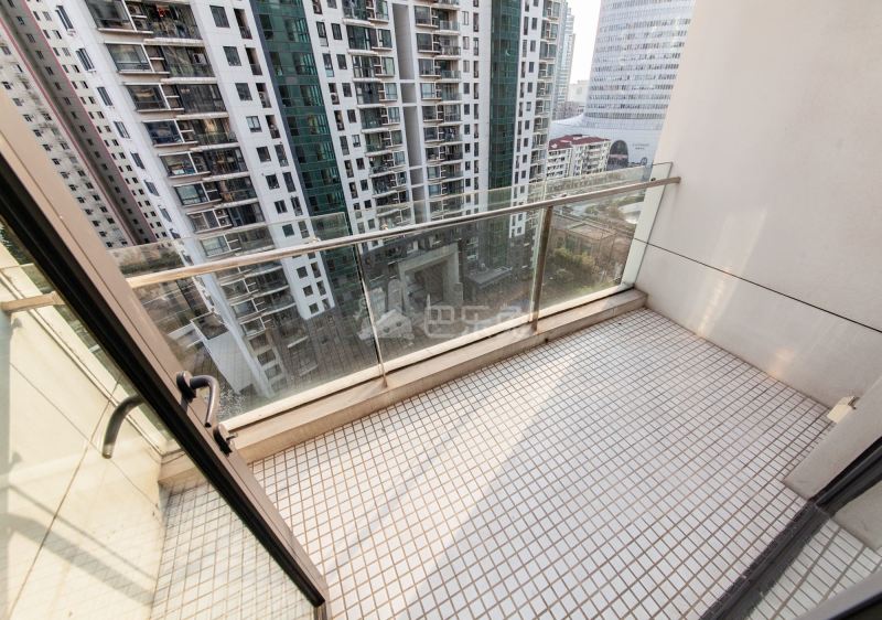 虹桥豪苑11715418卧室图10