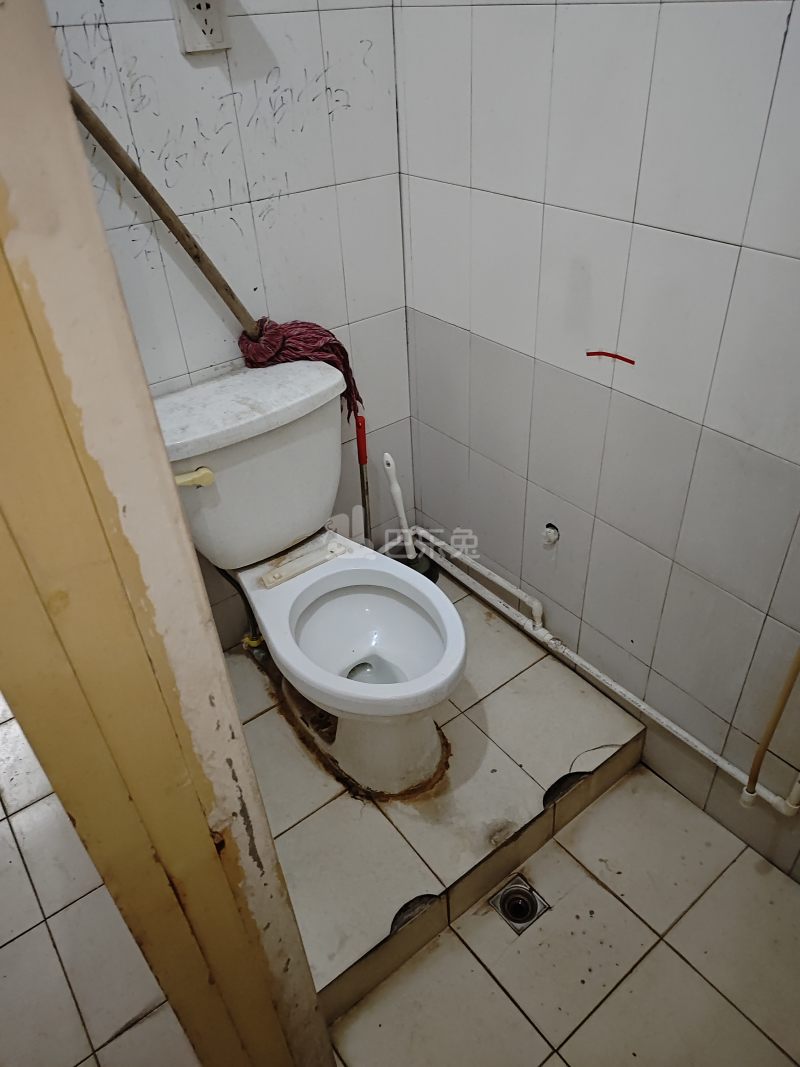 峥宸苑1172559卫生间图9