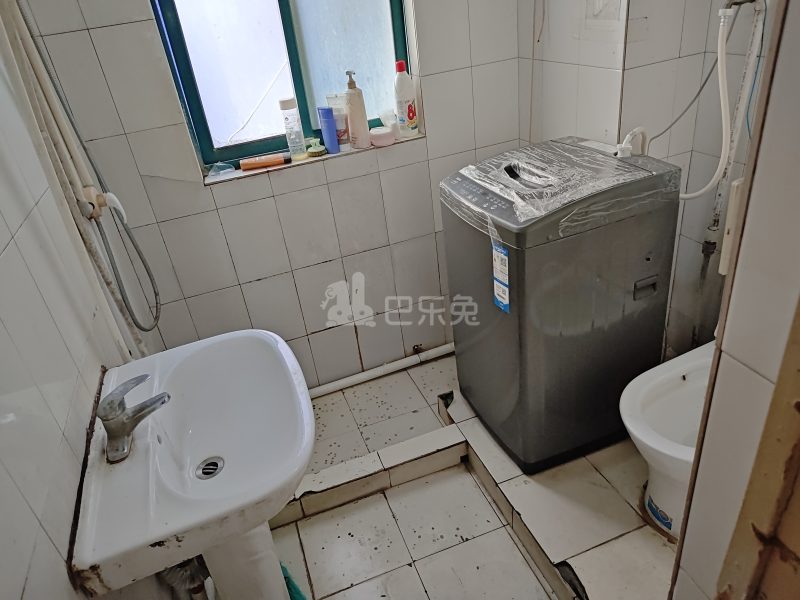 峥宸苑1172559卫生间图10