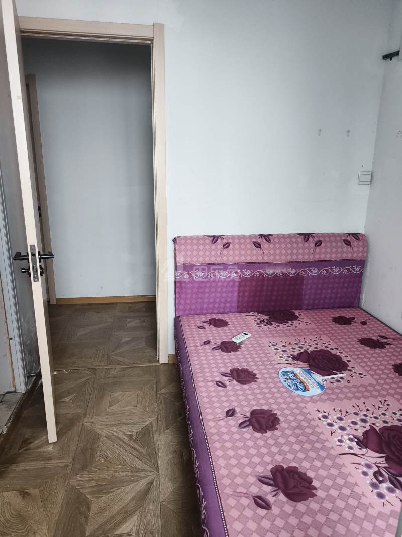 绿地U时代11735080卧室图1