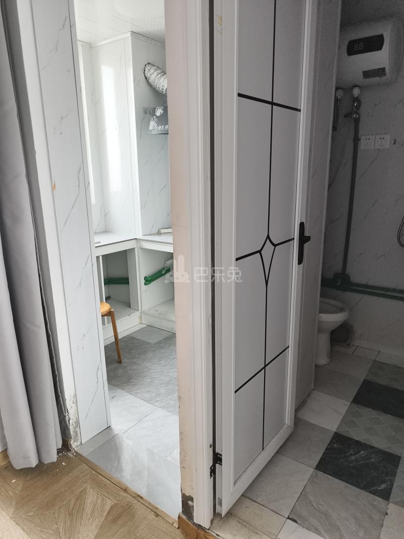 绿地U时代11735080卧室图3