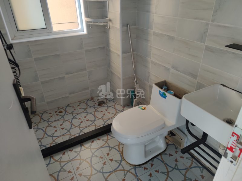 匡巷一村11740740卫生间图5