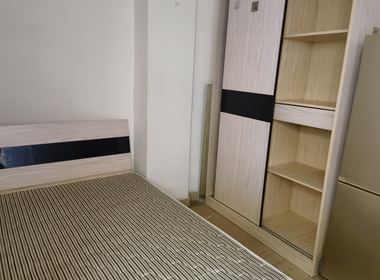 延吉东路130弄小区 1室0厅1卫