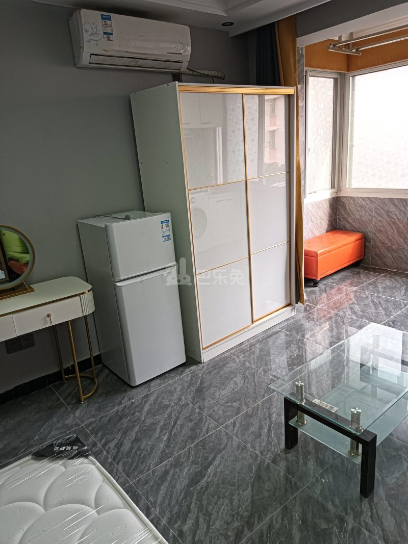 芳草路238弄11766753卧室图3