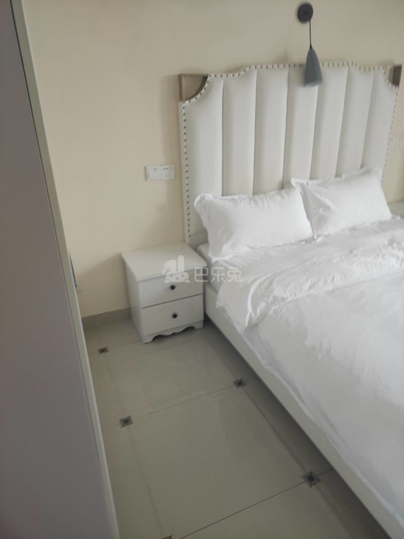 爱博五村11773909卧室图2