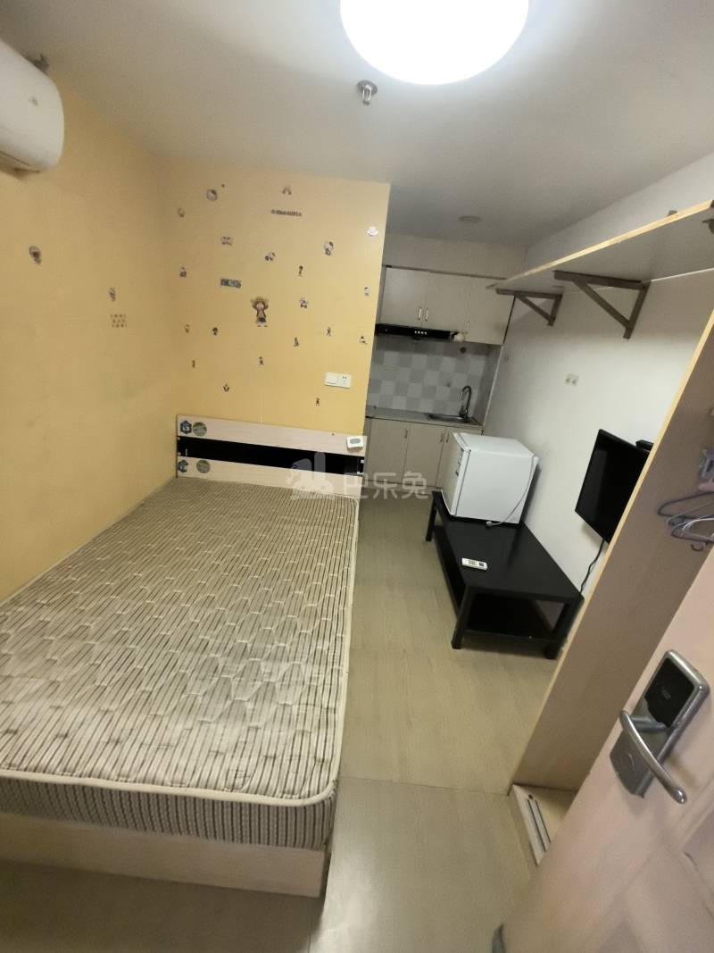 延吉东路130弄小区11803012卧室图0