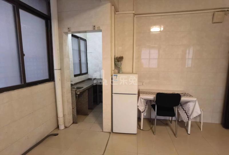 高增德华三巷9号11814434客厅图1