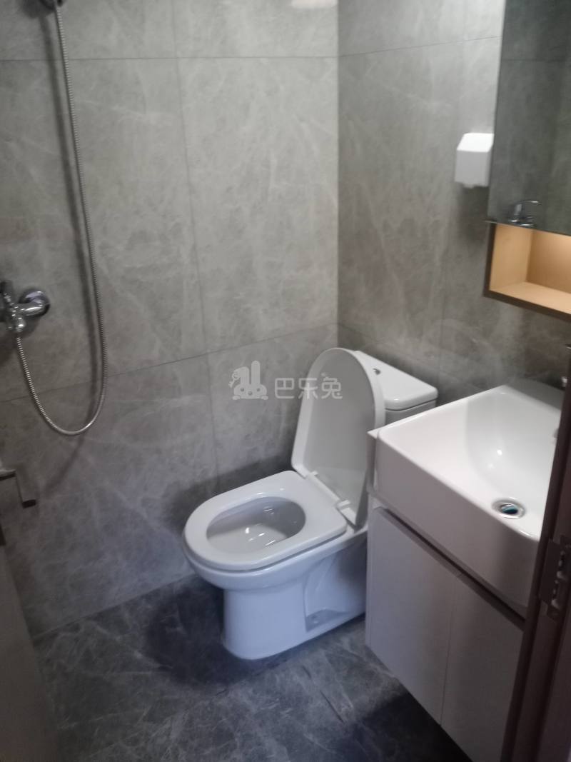 保利融信和光尘樾11818993卫生间图5