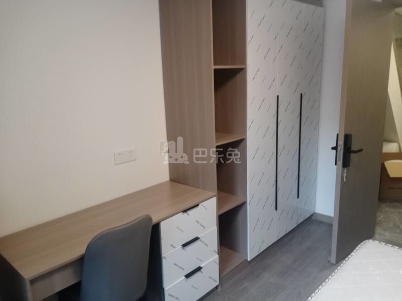 保利融信和光尘樾11818993卧室图3