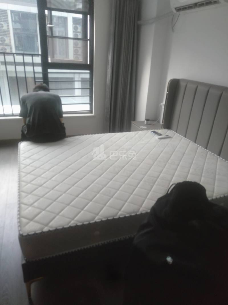 保利融信和光尘樾11833792卧室图0