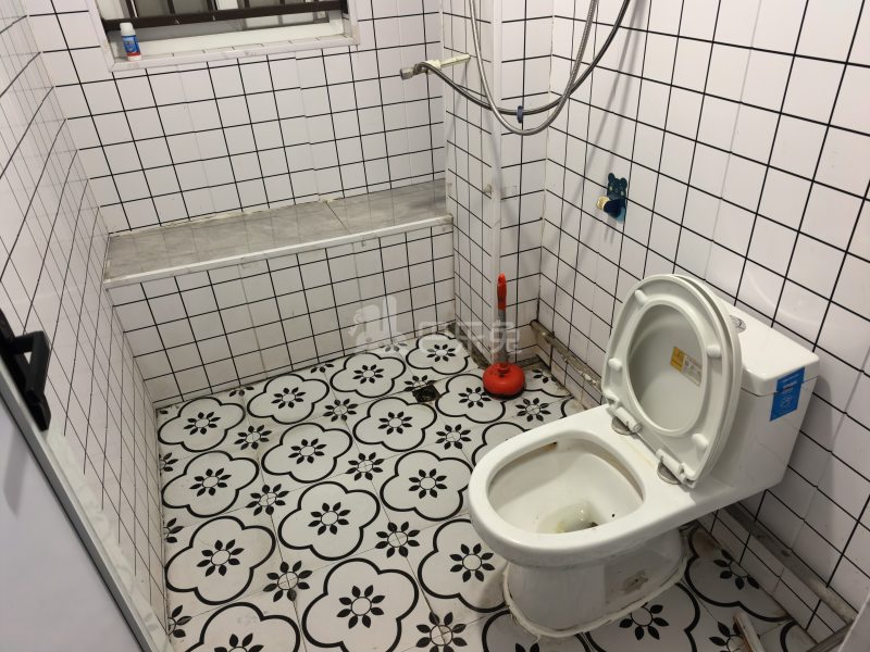 象屿都城嘉园2期11835619卫生间图8