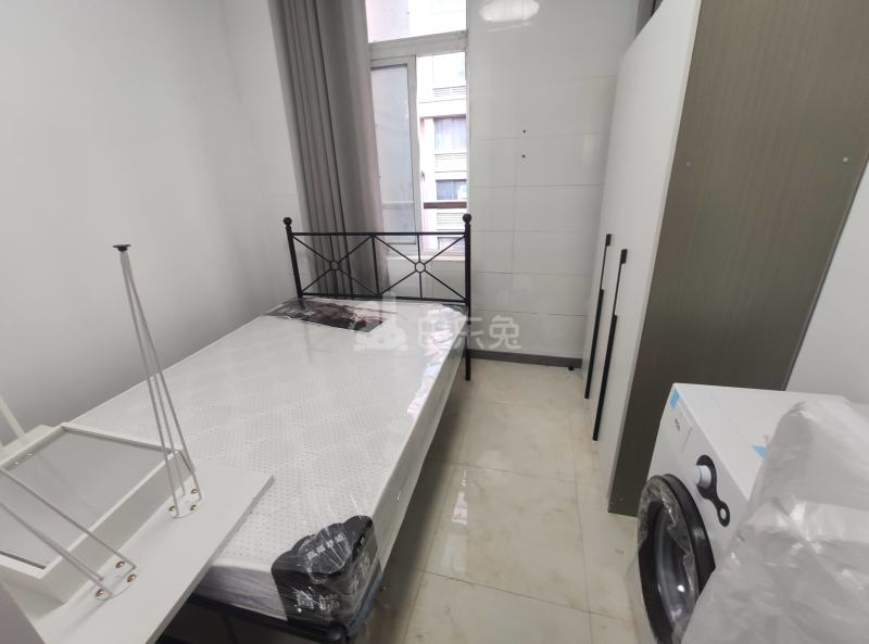 云翔佳苑南区（嘉年路651弄）11841288卧室图0