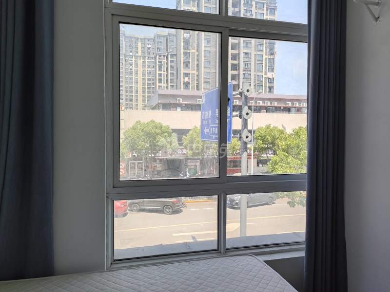 云翔佳苑南区（嘉年路651弄）11841298卧室窗户图7