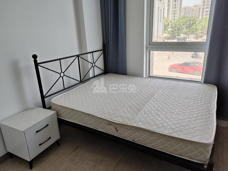 云翔佳苑南区（嘉年路651弄）11841298卧室图0