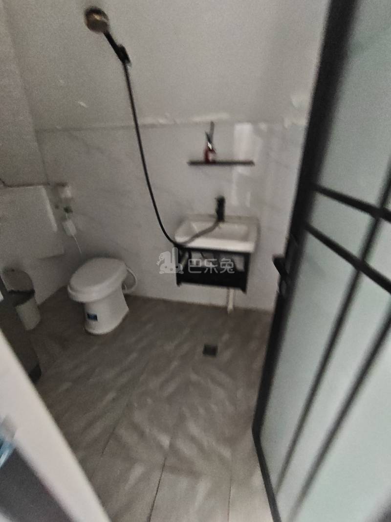 莲浦新苑11843322卫生间图5