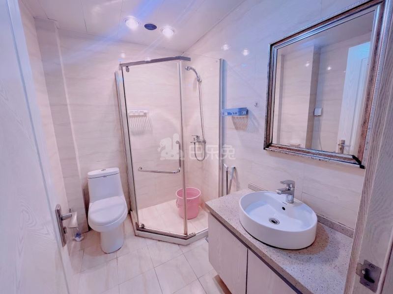 创美华彩国际11852741卫生间图6