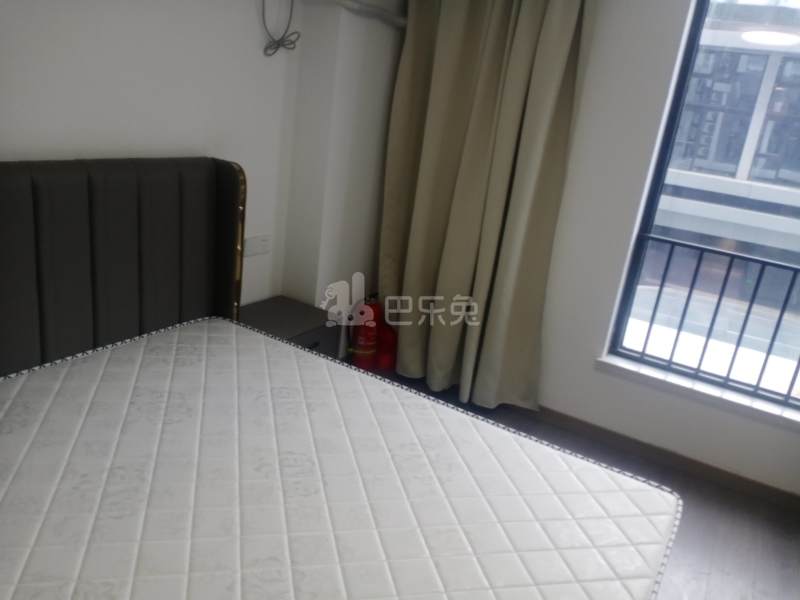 保利融信和光尘樾11856132卧室图0