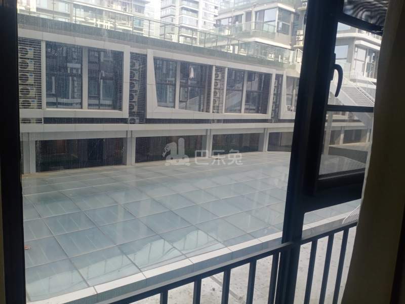 保利融信和光尘樾11856132卧室窗户图7