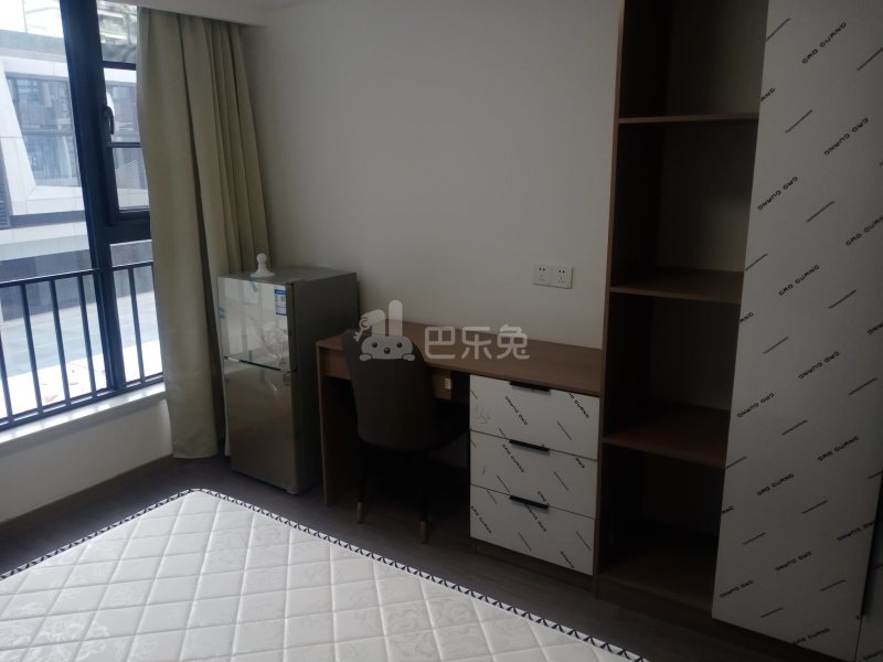 保利融信和光尘樾11856132卧室图1