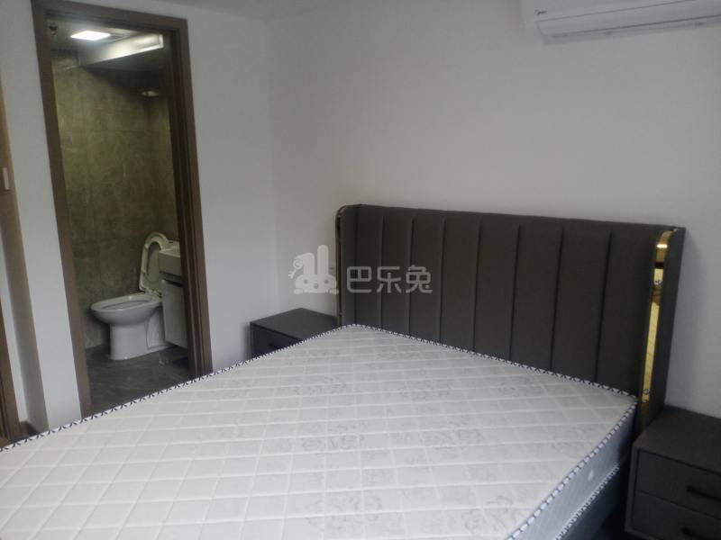 保利融信和光尘樾11856132卧室图2