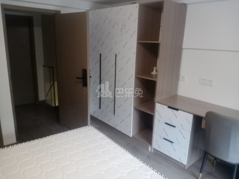 保利融信和光尘樾11856141卧室图3