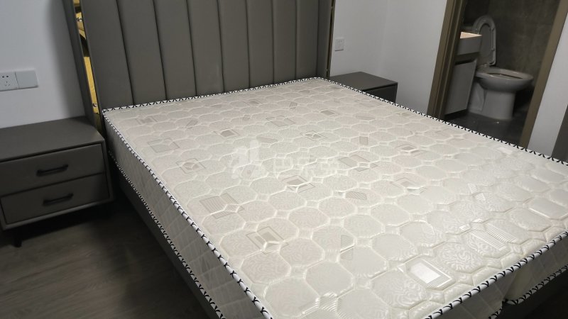 保利融信和光尘樾11856150卧室图2