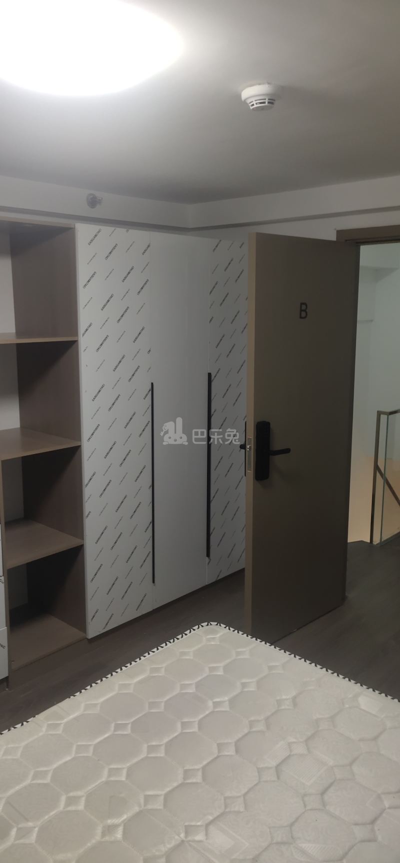 保利融信和光尘樾11856153卧室图2