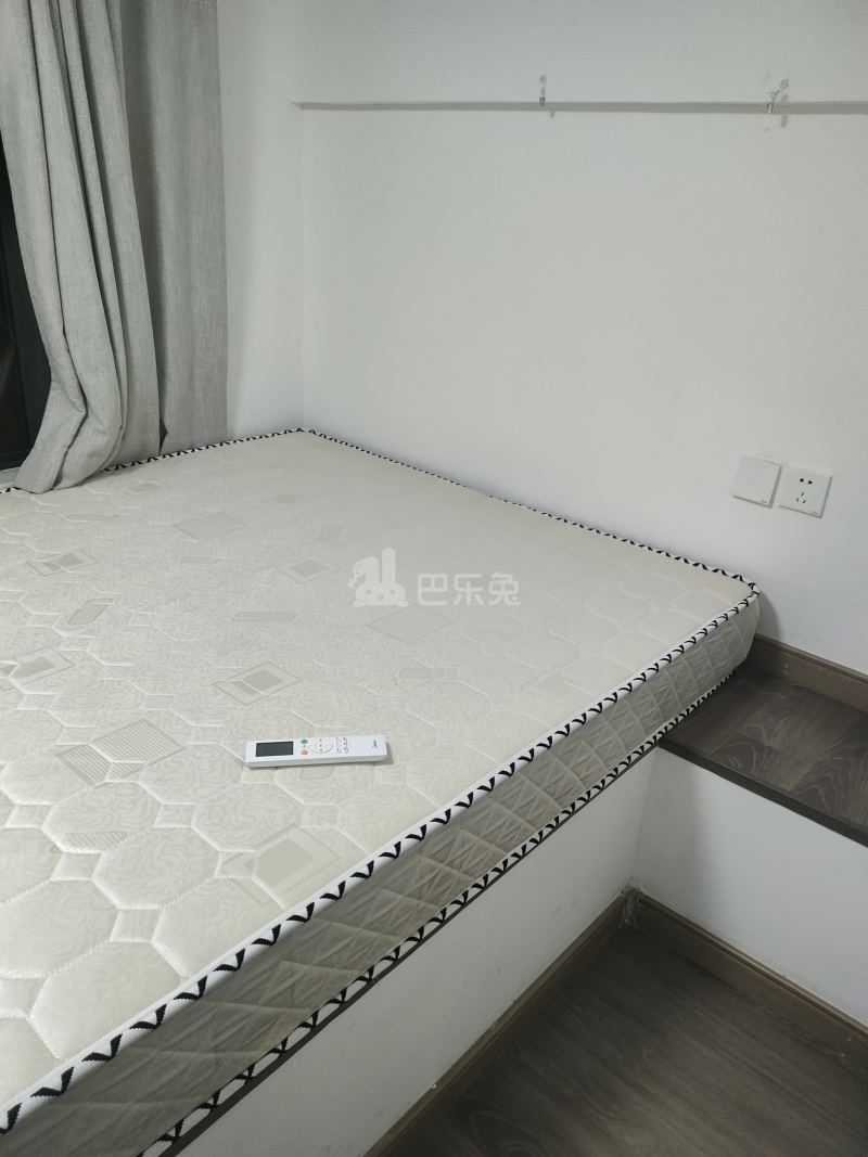 保利融信和光尘樾11856155卧室图0