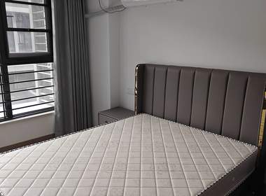 保利融信和光尘樾 