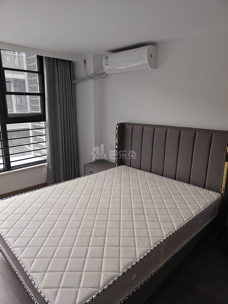 保利融信和光尘樾11856182卧室图0