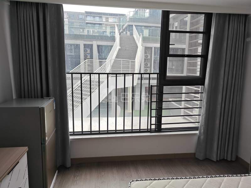 保利融信和光尘樾11856182卧室窗户图7