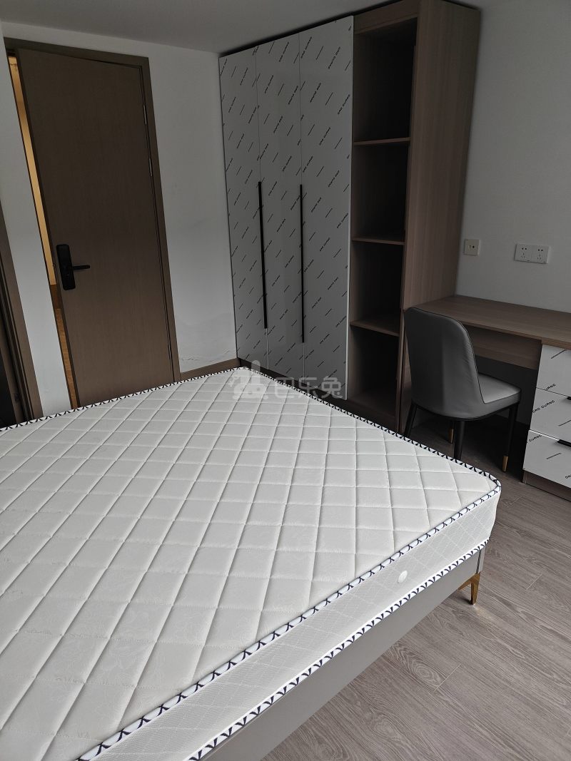 保利融信和光尘樾11856182卧室图3