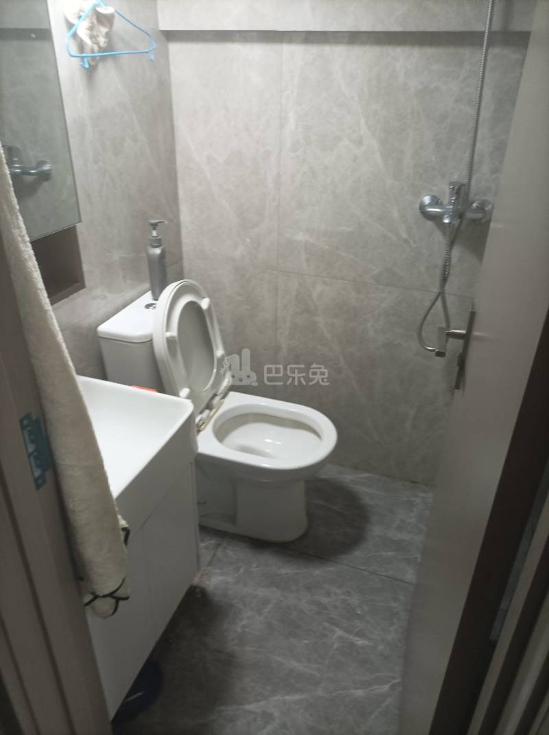 保利融信和光尘樾11856186卫生间图6