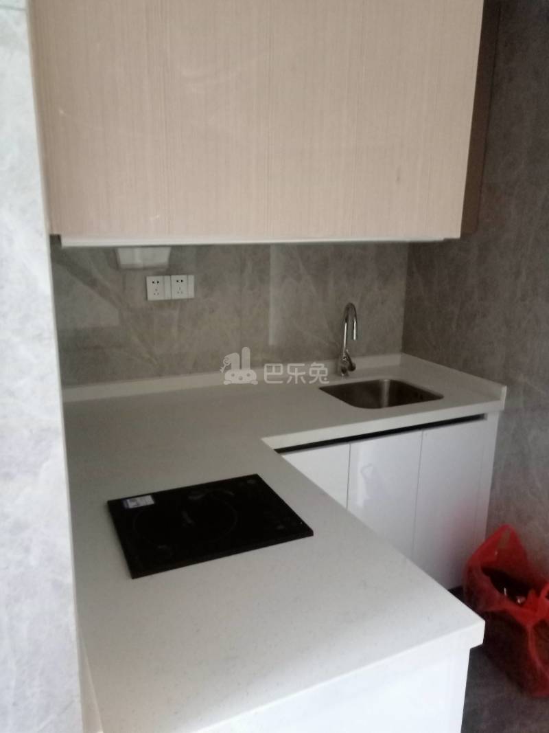 保利融信和光尘樾11856221厨房图5