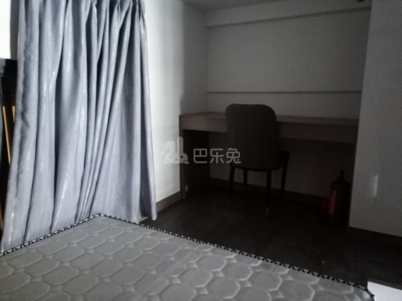 保利融信和光尘樾11856221卧室图2