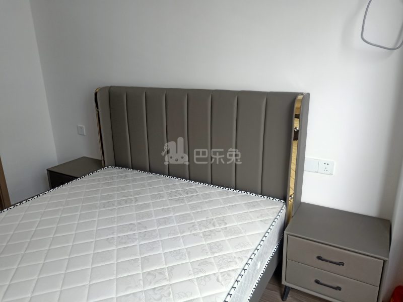 保利融信和光尘樾11856255卧室图3