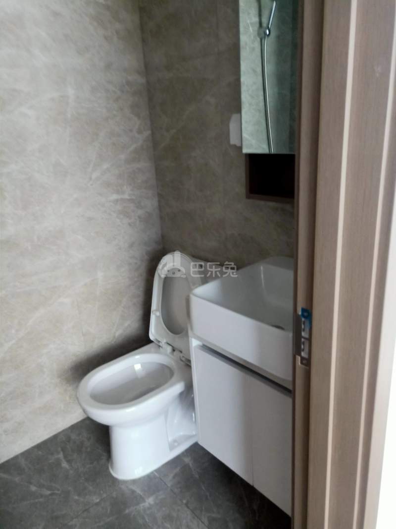 保利融信和光尘樾11856255卫生间图8