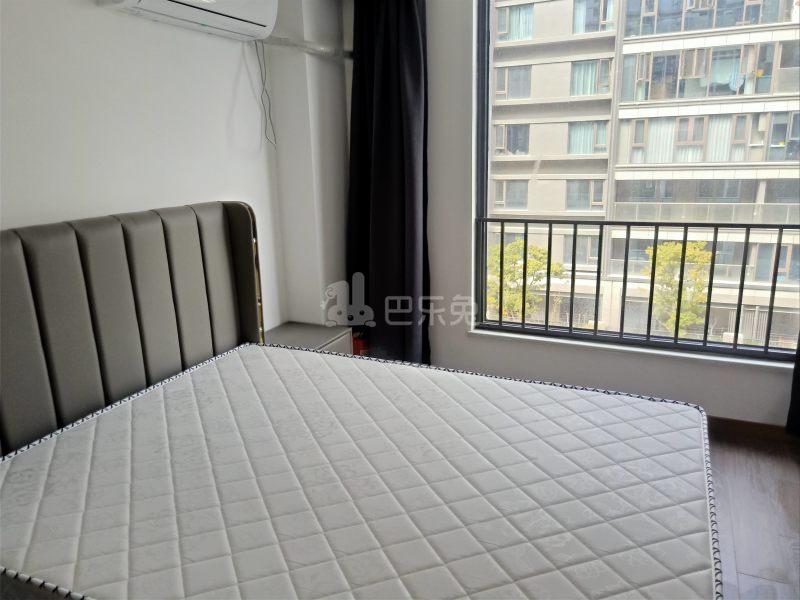 保利融信和光尘樾11856255卧室图0