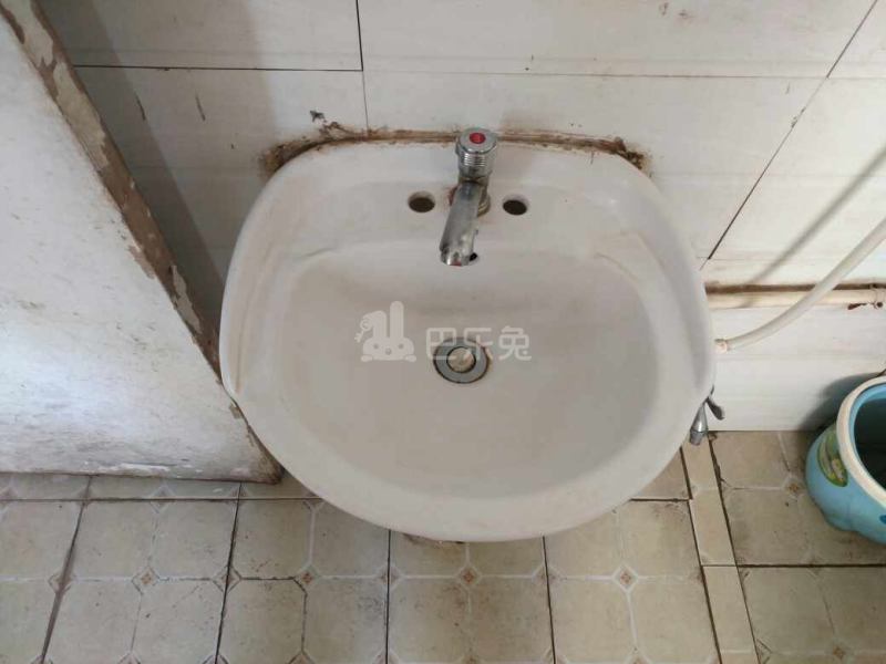 高行绿洲五期1187439卫生间图13