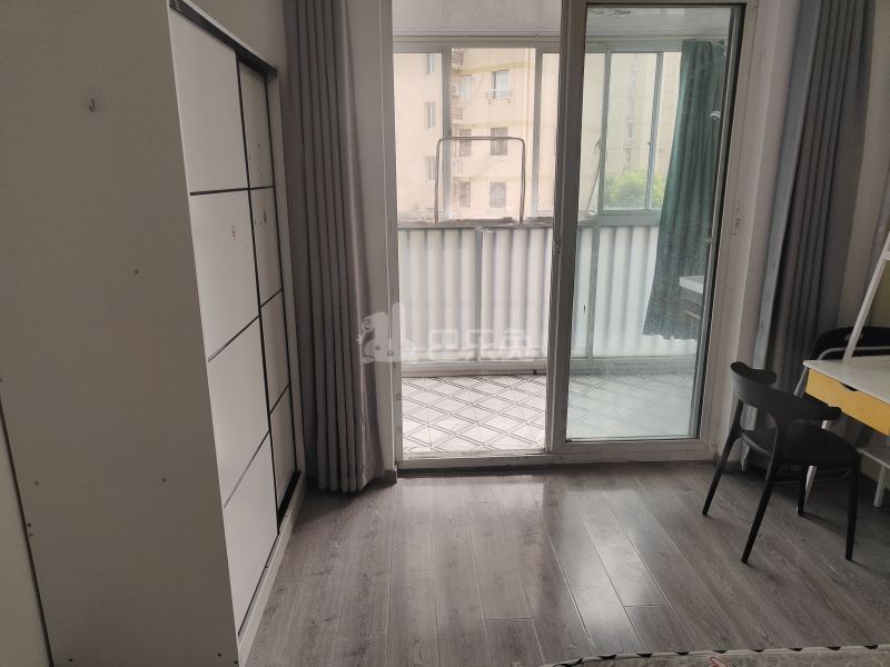 高行绿洲五期1187439卧室窗户图18